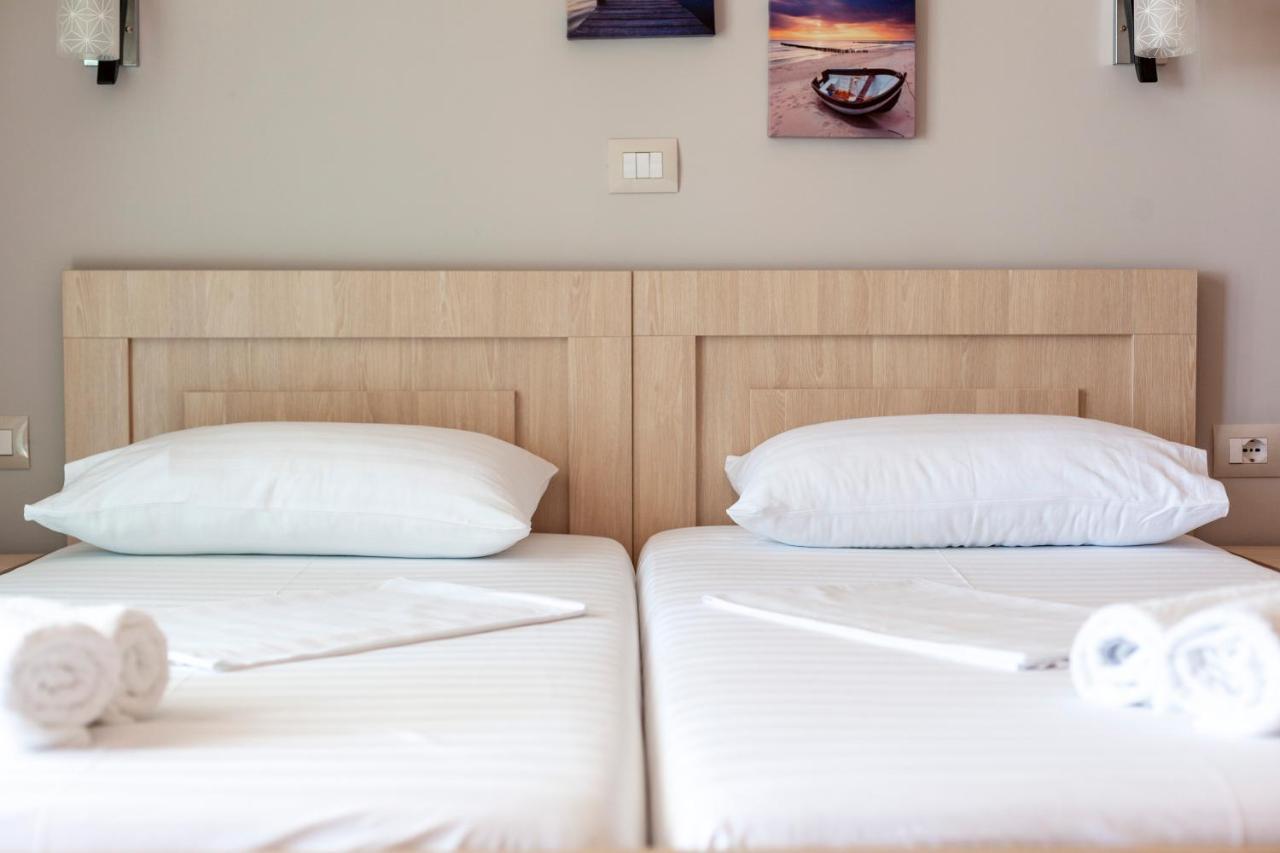 Toni Retzo Rooms ฮีมาเรอ ภายนอก รูปภาพ