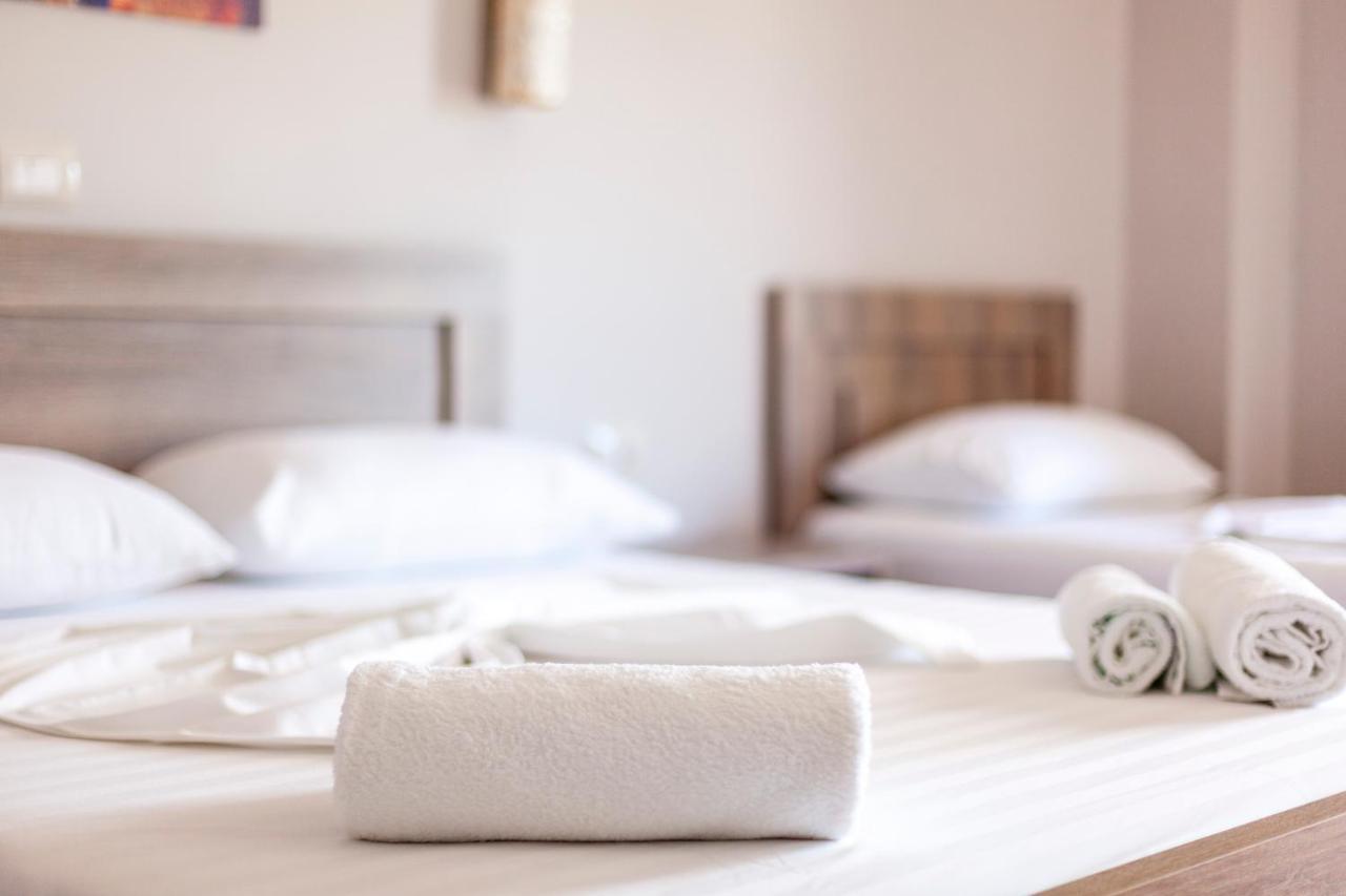 Toni Retzo Rooms ฮีมาเรอ ภายนอก รูปภาพ